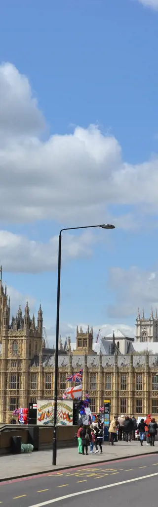 Barrierefrei in London - Im Rollstuhl von 135 m Höhe auf den Big Ben blicken